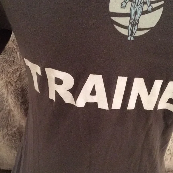 Tan Fitted V-Neck Short Sleeve T-Shirt - Picture 10 of 12